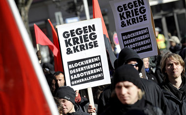 Demonstration gegen die sogenannte Sicherheitskonferenz in M&amp...