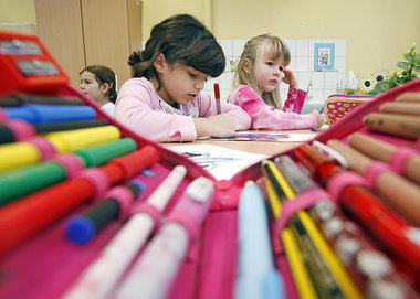 Kinder mit Migrationshintergrund sind klar benachteiligt im deut... Kinder mit Migrationshintergrund sind klar benachteiligt im deut...