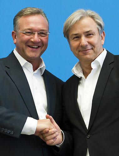 Liebe auf den zweiten Blick: Frank Henkel (CDU) und Klaus Wowere... Liebe auf den zweiten Blick: Frank Henkel (CDU) und Klaus Wowere...