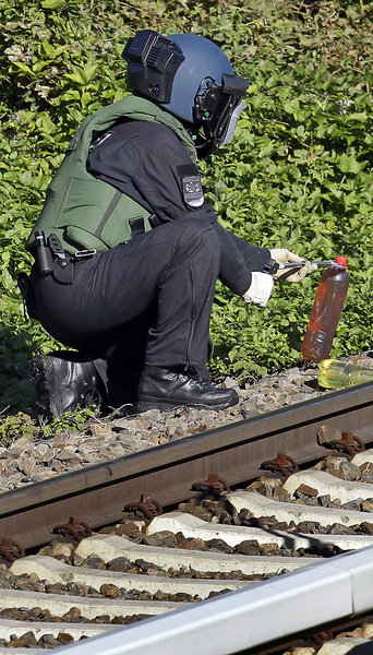 Am Donnerstag wurde bereits der 17. Brandsatz an Bahnanlagen in ...