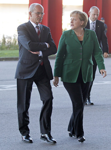Berthold Huber und Angela Merkel auf dem Gewerkschaftstag