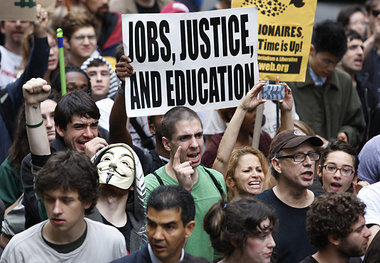 »Arbeitsplätze, Gerechtigkeit und Bildung«: New Yorker Demonstra... »Arbeitsplätze, Gerechtigkeit und Bildung«: New Yorker Demonstra...