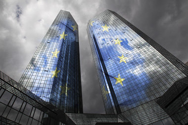 Europ&amp;auml;isches Schwergewicht: Deutsche-Bank-Tower in Fran...