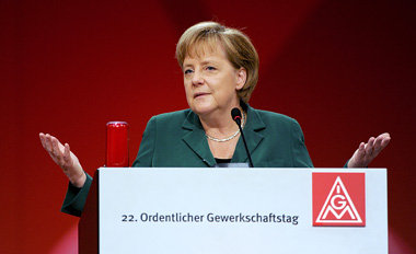 Kanzlerin beschwört nationales Interesse. Am Freitag auf de... Kanzlerin beschwört nationales Interesse. Am Freitag auf de...