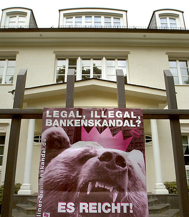 Früher gab’s noch Protest: 2002 demonstrierte die &ra... Früher gab’s noch Protest: 2002 demonstrierte die &ra...