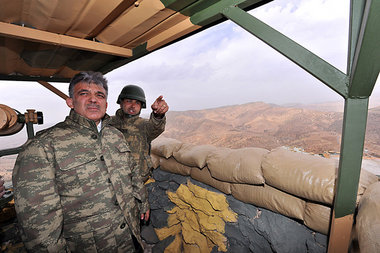 Der türkische Präsident Abdullah Gül bei seinem T... Der türkische Präsident Abdullah Gül bei seinem T...