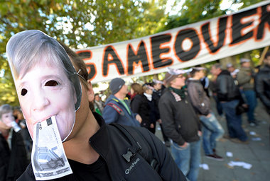 Proteste vor der Verabschiedung des bisherigen EZB-Präsiden... Proteste vor der Verabschiedung des bisherigen EZB-Präsiden...