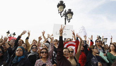 Frauendemonstration gegen Ennahda am Mittwoch in Tunis Frauendemonstration gegen Ennahda am Mittwoch in Tunis