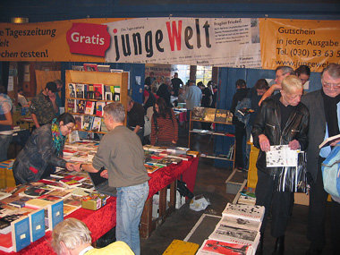 Immer dabei: Der junge Welt-Stand auf der Linken Literaturmesse,... Immer dabei: Der junge Welt-Stand auf der Linken Literaturmesse,...