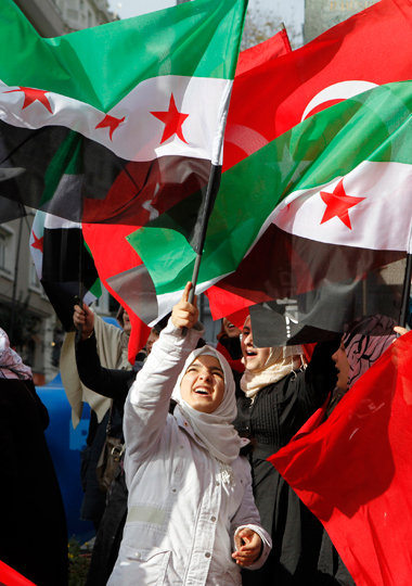 Weg mit Assad – Demonstration vor dem syrischen Konsulat in Ista... Weg mit Assad – Demonstration vor dem syrischen Konsulat in Ista...