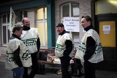 Im M&auml;rz begannen wie hier in Kassel die Streiks bei Cantus....