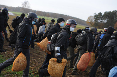 Samstag, 26.11., bei Metzingen (Kreis Lüchow-Dannenberg): Wer im...