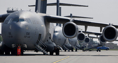 Transportflugzeuge vom Typ &raquo;C17 Globemaster&laquo; auf der...