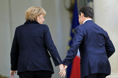 Auf zum Gipfeltreffen: Merkel und Sarkozy einigten sich am Monta...