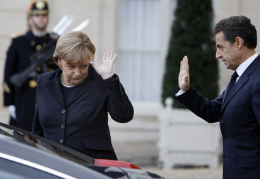 Kanzlerin Merkel gibt Klagerecht gegen Euro-S&uuml;nder auf. Fra...