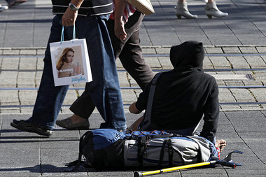 35 Prozent der Deutschen wollen Obdachlose in den Fußg&aum... 35 Prozent der Deutschen wollen Obdachlose in den Fußg&aum...