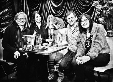 V.l.n.r.: Martin Schmitz, Michaela Meli&aacute;n, Wollita, Wolfg...