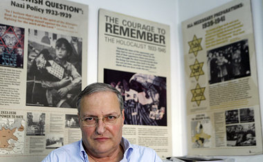 Der Direktor des Jerusalemer Simon-Wiesenthal-Zentrums, Efraim Z... Der Direktor des Jerusalemer Simon-Wiesenthal-Zentrums, Efraim Z...