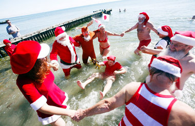 Weihnachtliche Badefreuden wie hier in Dänemark könnten bei fort...