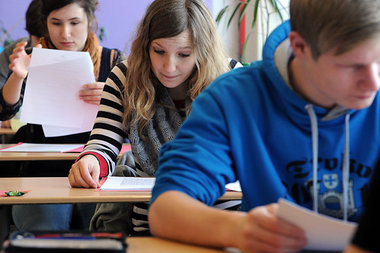 Gemeinsam lernen? Gymnasiasten werden auch in Baden-Württem... Gemeinsam lernen? Gymnasiasten werden auch in Baden-Württem...