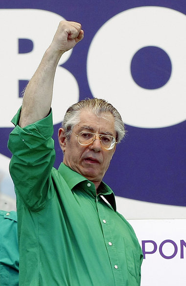 Lega-Nord-Chef Umberto Bossi auf einem Meeting in der Lombardei ... Lega-Nord-Chef Umberto Bossi auf einem Meeting in der Lombardei ...