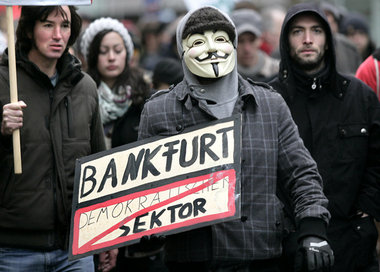Demonstration der »Occupy Frankfurt«-Bewegung, am 3.12.2011, in ...