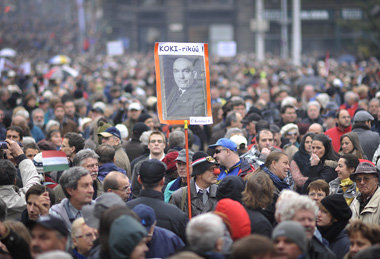 Protestdemonstration gegen die Regierung Orbán im Oktober... Protestdemonstration gegen die Regierung Orbán im Oktober...