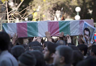 Beisetzung von Mostafa Ahmadi Roschan am 11. Januar in Teheran