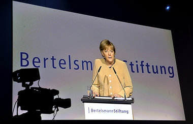 Enge Bande zur Politik: Angela Merkel spricht zur Verleihung des...