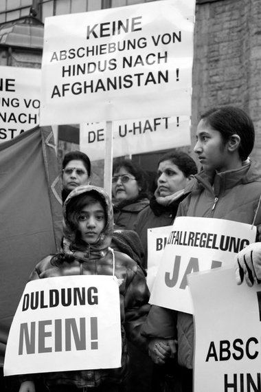 Fast 200 000 Menschen leben in der BRD in ständiger Angst vor Ab... Fast 200 000 Menschen leben in der BRD in ständiger Angst vor Ab...