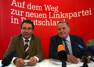 Die Parteivorsitzenden von WASG und Die Linke.PDS, Klaus Ernst (... Die Parteivorsitzenden von WASG und Die Linke.PDS, Klaus Ernst (...