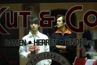 In Berlin-Kreuzberg wird gegenwärtig eine neue Form des Salonthe... In Berlin-Kreuzberg wird gegenwärtig eine neue Form des Salonthe...