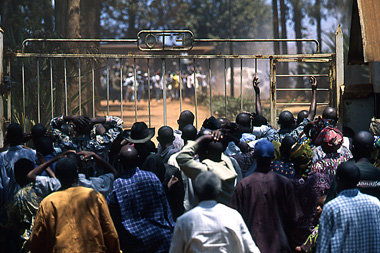 Ruanda, 1994: &raquo;Shooting Dogs&laquo;