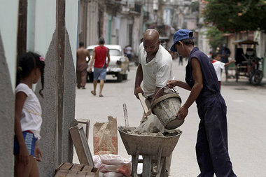 Selbsthilfe in Havanna: Ruben Font und Antonio Gonz&aacute;lez m...