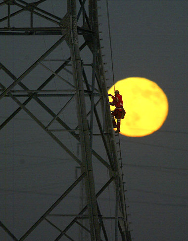Die Stromversorgung ist nicht durch Mangel an Kapazit&auml;ten g...