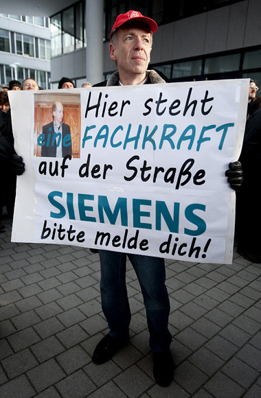Fachkraft auf der Stra&szlig;e: NSN-Mitarbeiter demonstriert in ...