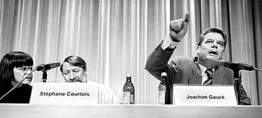 Mit Eifer gegen den Fortschritt: Stasi-J&auml;ger Gauck, hier be...