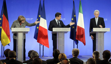 Angela Merkel und Nikolas Sarkozy präsentieren den Technokr... Angela Merkel und Nikolas Sarkozy präsentieren den Technokr...
