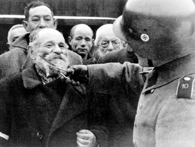 »Situativer« Faschismus der Wehrmacht: Szene im Warschauer Ghett...