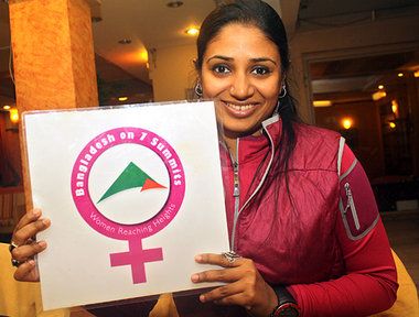 Alpinistin Nazreen vor ihrem Aufbruch zum Mount Everest in der n...