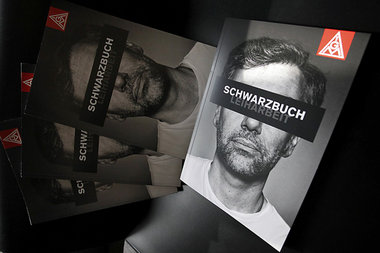 Die &raquo;Probezeit&laquo; geht nie zu Ende. Das Schwarzbuch de...