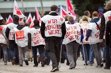 Selbstbewußt vor dem Abschluß: ver.di-Demonstration am 26. März ...