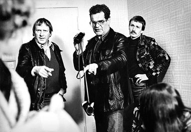 Du mußt etwas tun: Konrad Wolf (Mitte) und Wolfgang Kohlha... Du mußt etwas tun: Konrad Wolf (Mitte) und Wolfgang Kohlha...