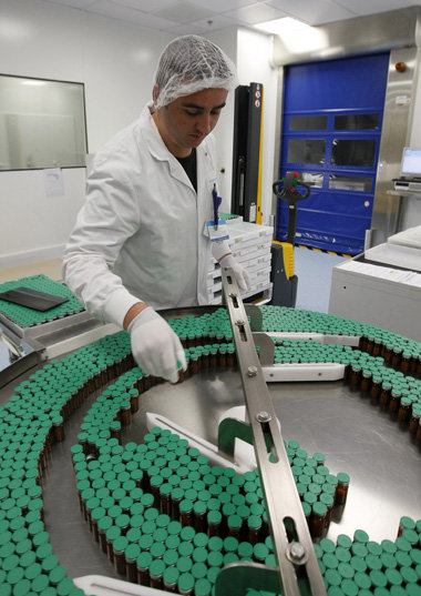 Monotone Arbeit bei Sanofi-Pasteur in Val-de-Reuil bei Paris (Da... Monotone Arbeit bei Sanofi-Pasteur in Val-de-Reuil bei Paris (Da...