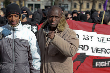 Hunderte protestierten Ende Februar in Dessau gegen Rassismus un... Hunderte protestierten Ende Februar in Dessau gegen Rassismus un...