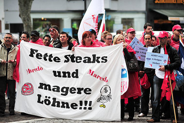 Bisher größte Unterstützungsdemonstration: 250 Gewerkschafter zo...