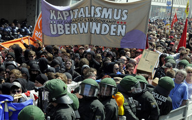Die Helme h&auml;tte es gar nicht gebraucht: Die Gro&szlig;demon...