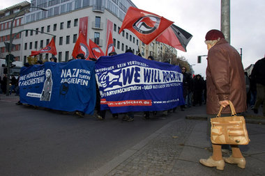 Gedenkdemo für Silvio Meier 2005: Anwohnern wurde das Einreihen ...
