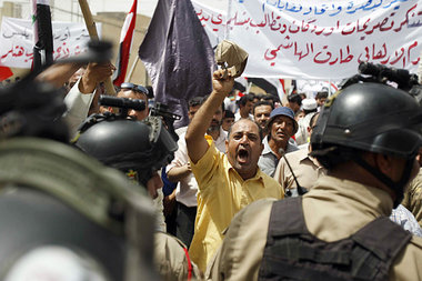 &Ouml;larbeiter protestierten im Mai in Basra f&uuml;r h&ouml;he...