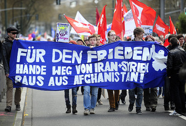 Ostermarsch 2012 in D&uuml;sseldorf &ndash; Joachim Gauck beklag...